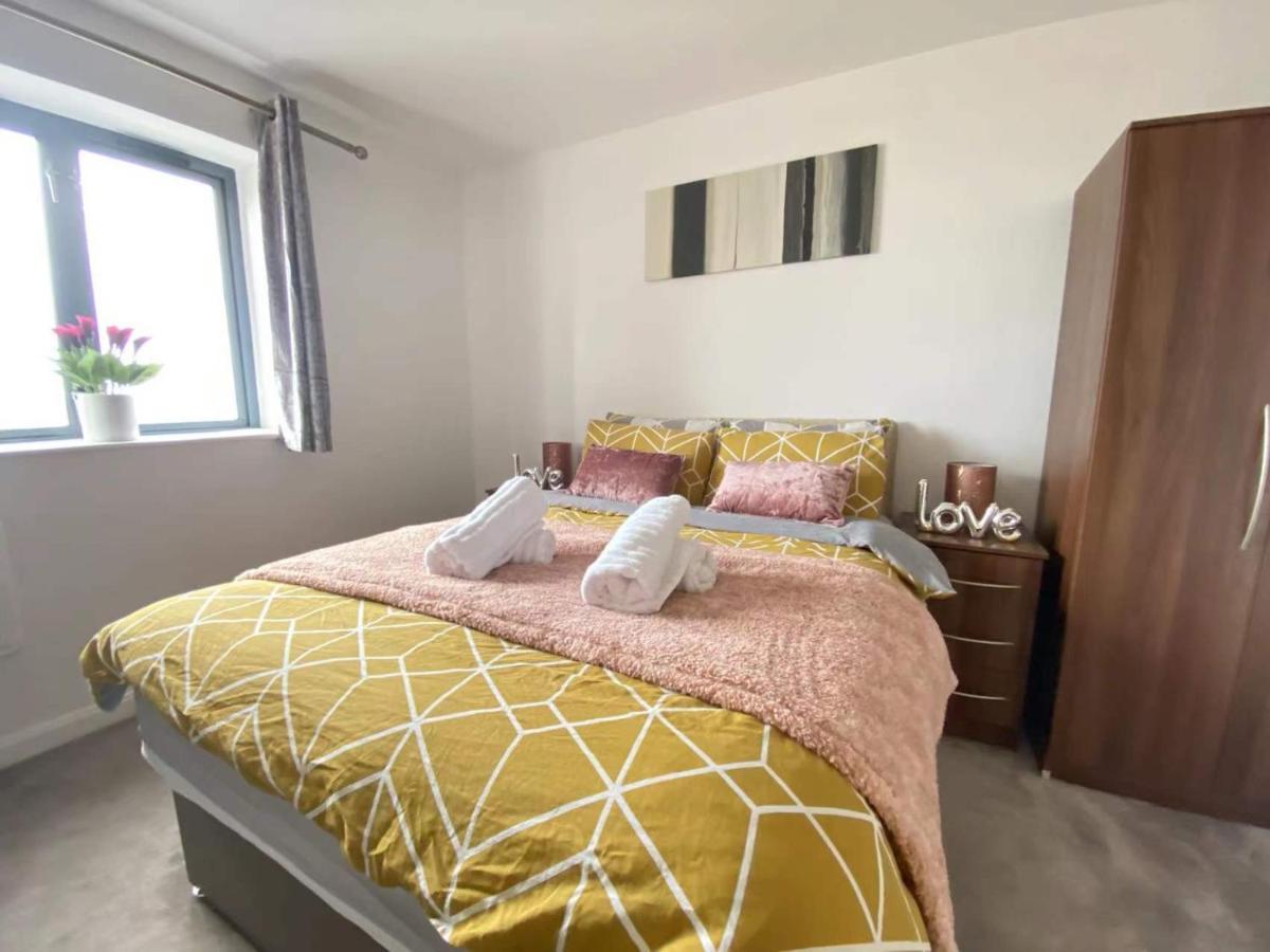 Beach Front Apt With Stunning Sea View Swansea Eksteriør bilde