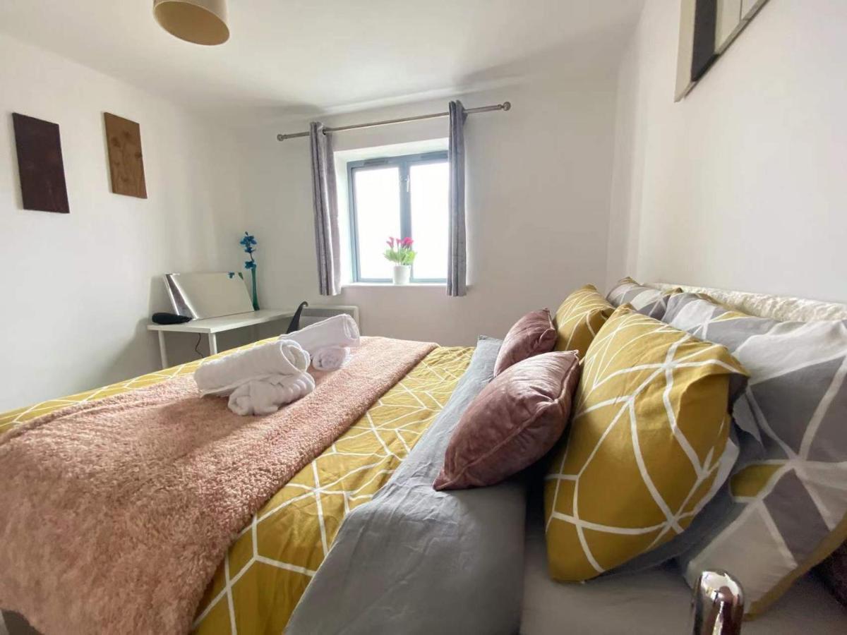 Beach Front Apt With Stunning Sea View Swansea Eksteriør bilde