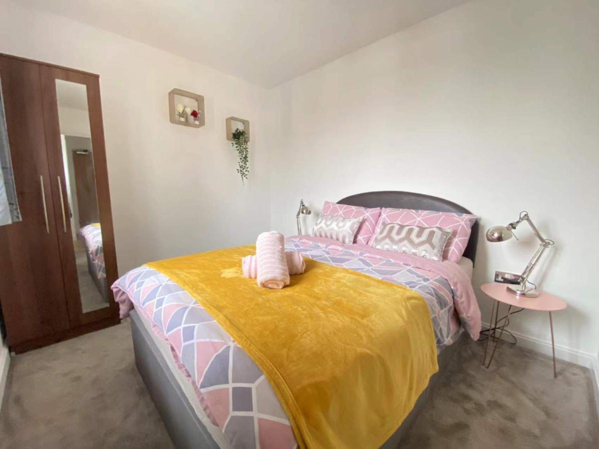Beach Front Apt With Stunning Sea View Swansea Eksteriør bilde
