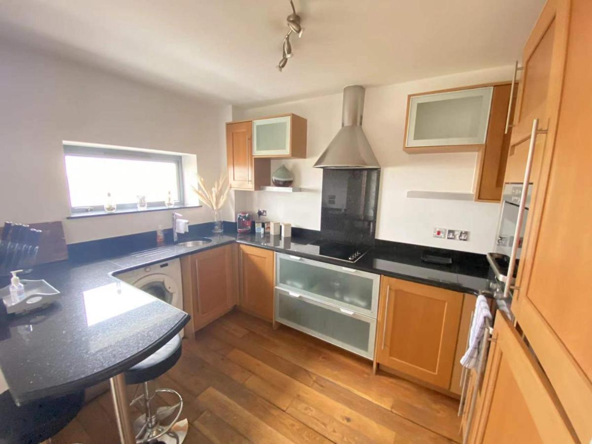 Beach Front Apt With Stunning Sea View Swansea Eksteriør bilde
