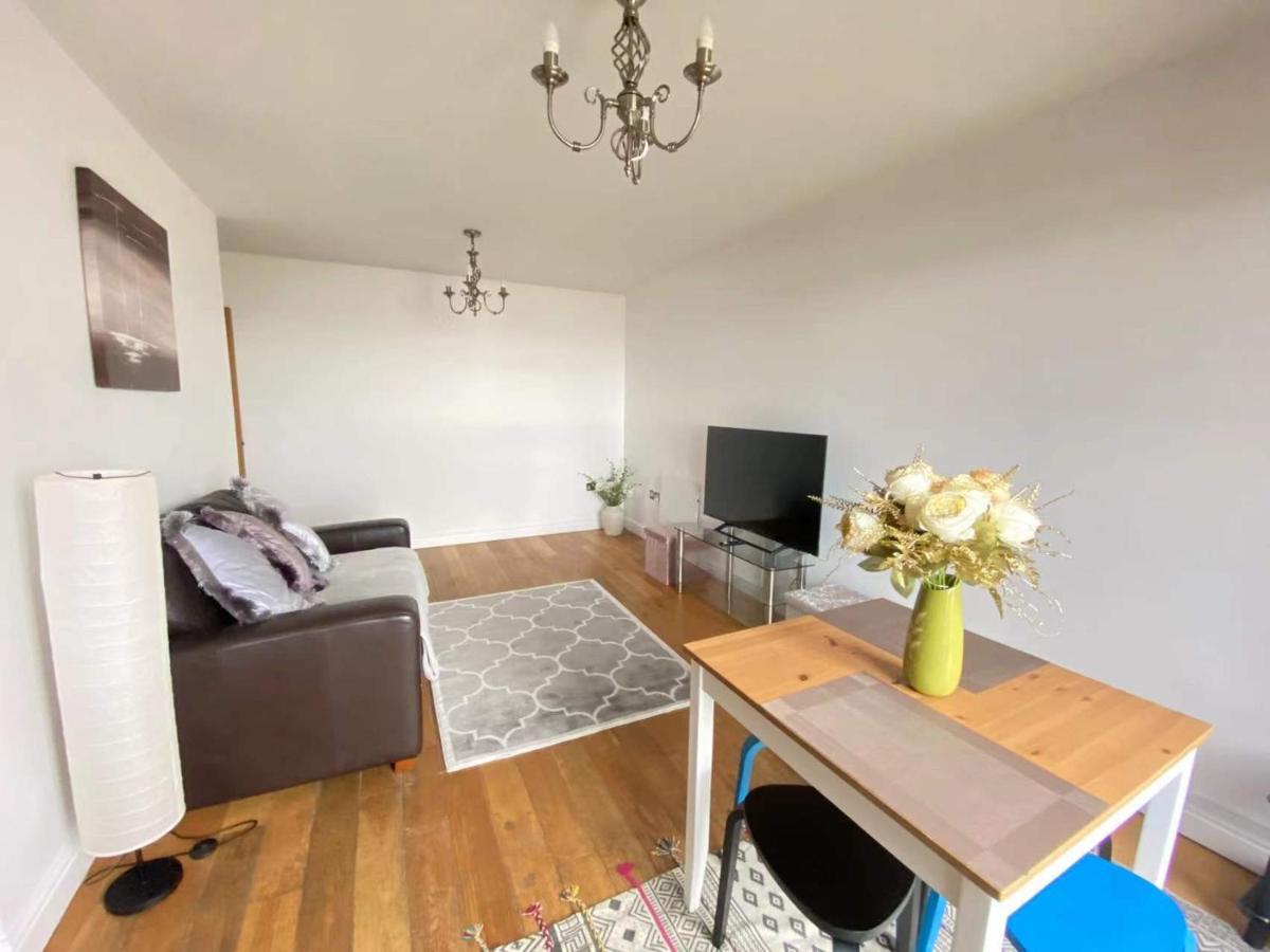 Beach Front Apt With Stunning Sea View Swansea Eksteriør bilde