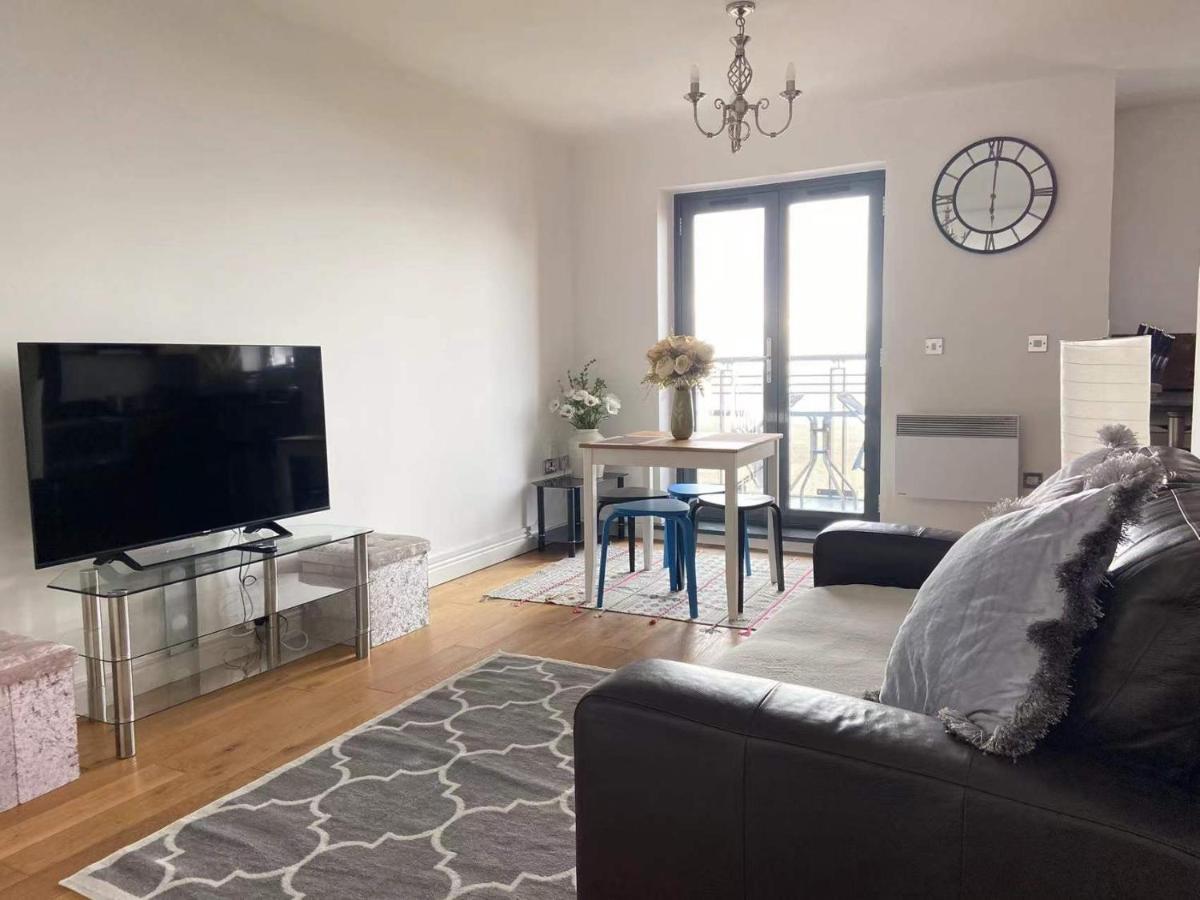 Beach Front Apt With Stunning Sea View Swansea Eksteriør bilde