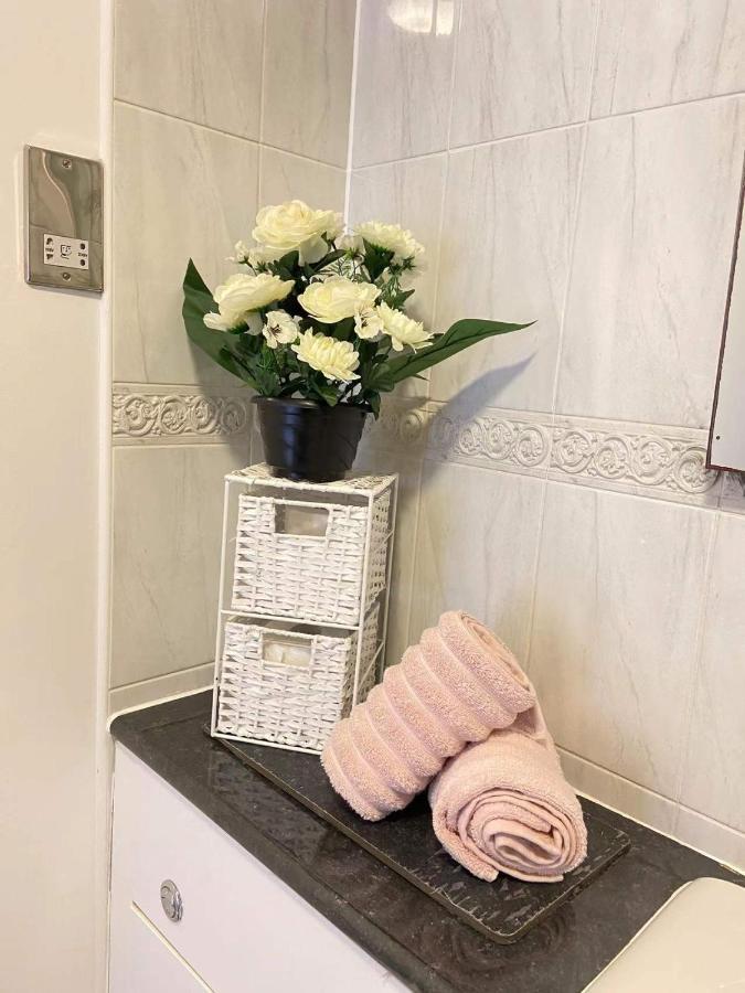 Beach Front Apt With Stunning Sea View Swansea Eksteriør bilde